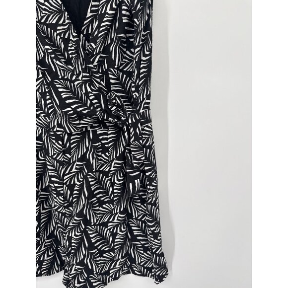 Ann Taylor Loft Petite Womens Black Leaf Print Sleeveless  Romper size 8P - Picture 3 of 7